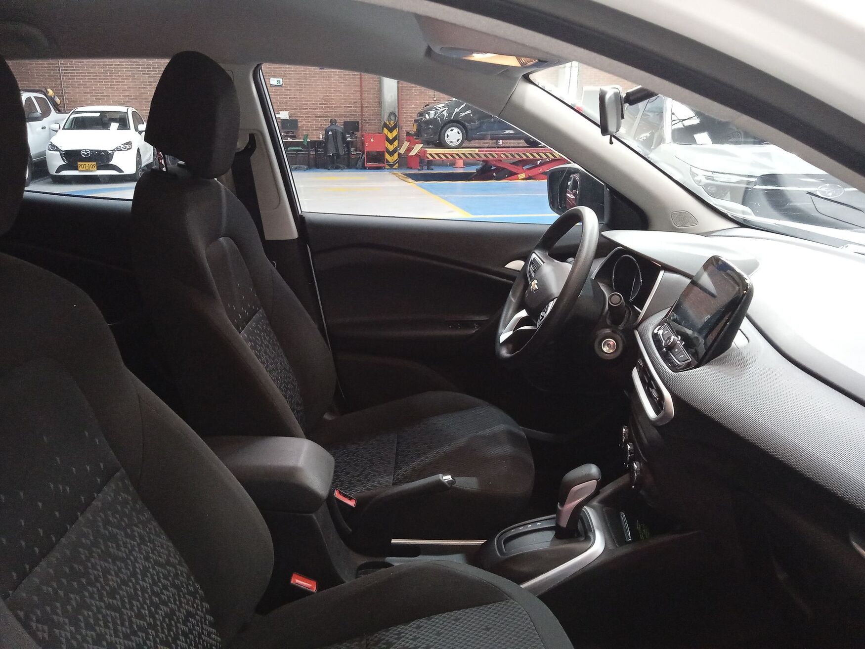 CHEVROLET TRACKER 2025