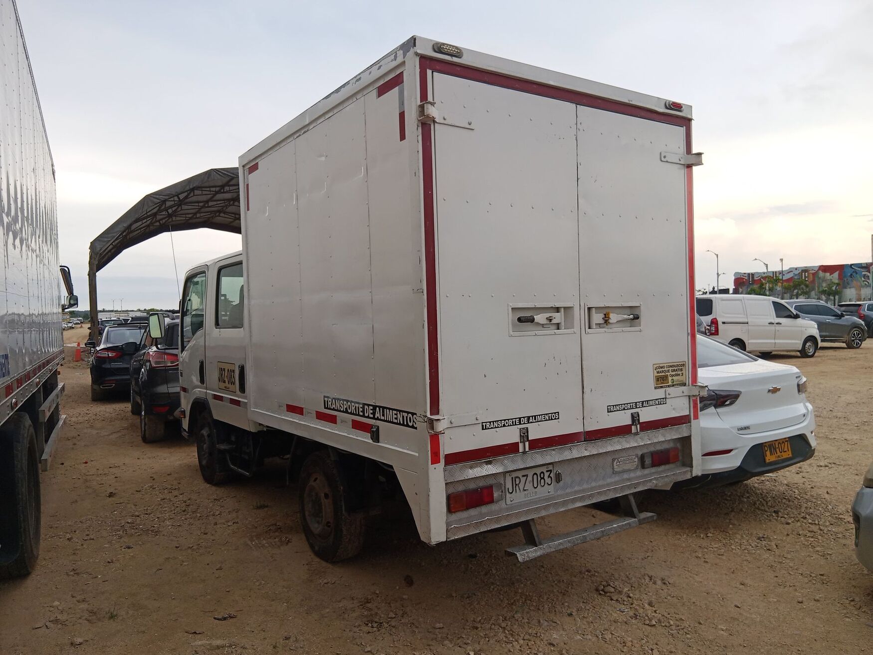CHEVROLET NHR DOBLE 2021