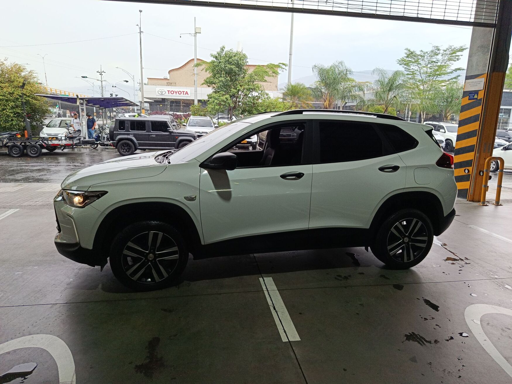 CHEVROLET TRACKER 2025