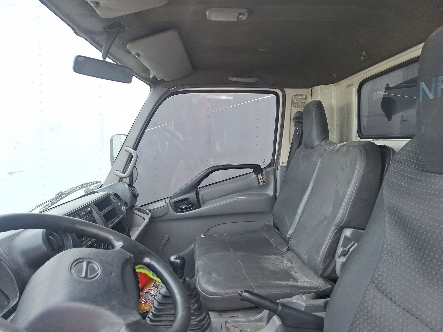HINO DUTRO 2017