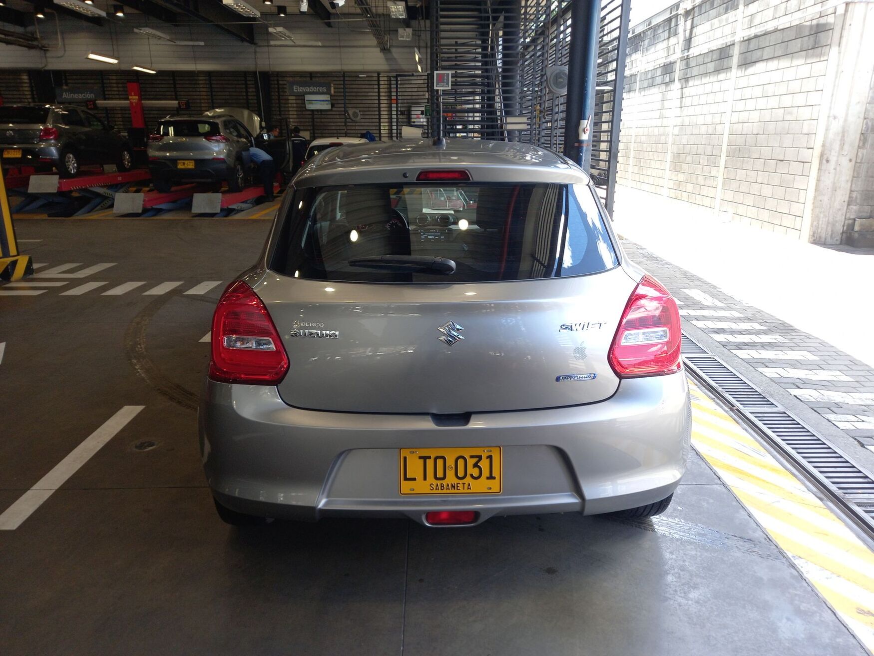 SUZUKI SWIFT 2023