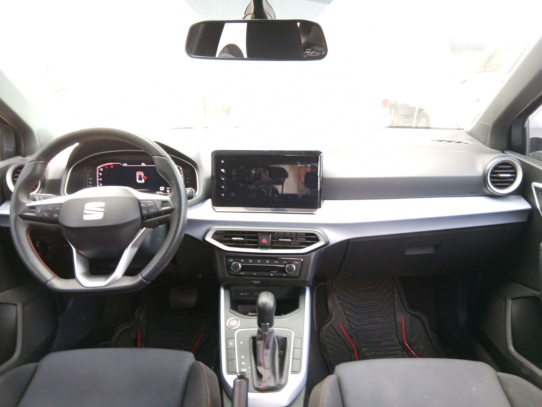 SEAT ARONA 2025