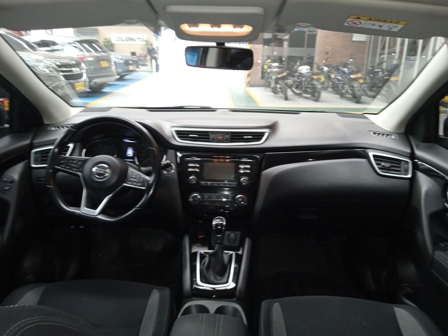 NISSAN QASHQAI 2019