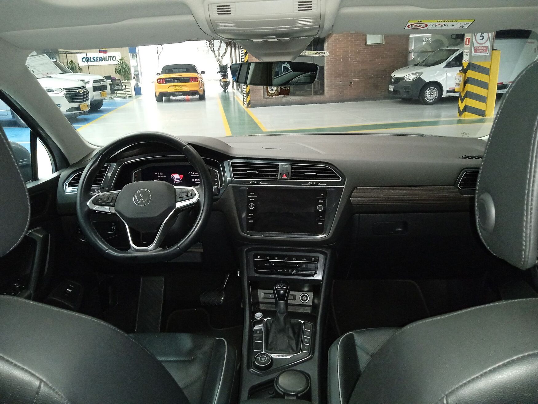 VOLKSWAGEN TIGUAN 2023