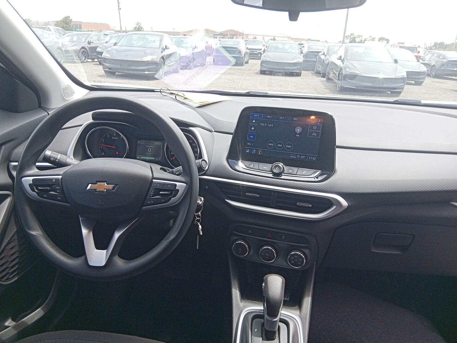 CHEVROLET TRACKER 2025
