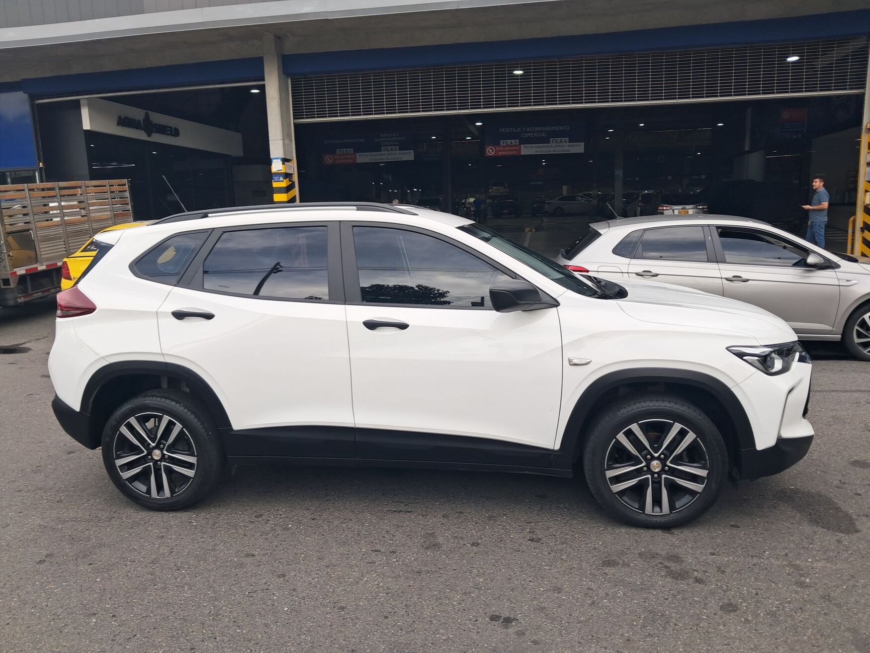 CHEVROLET TRACKER 2025