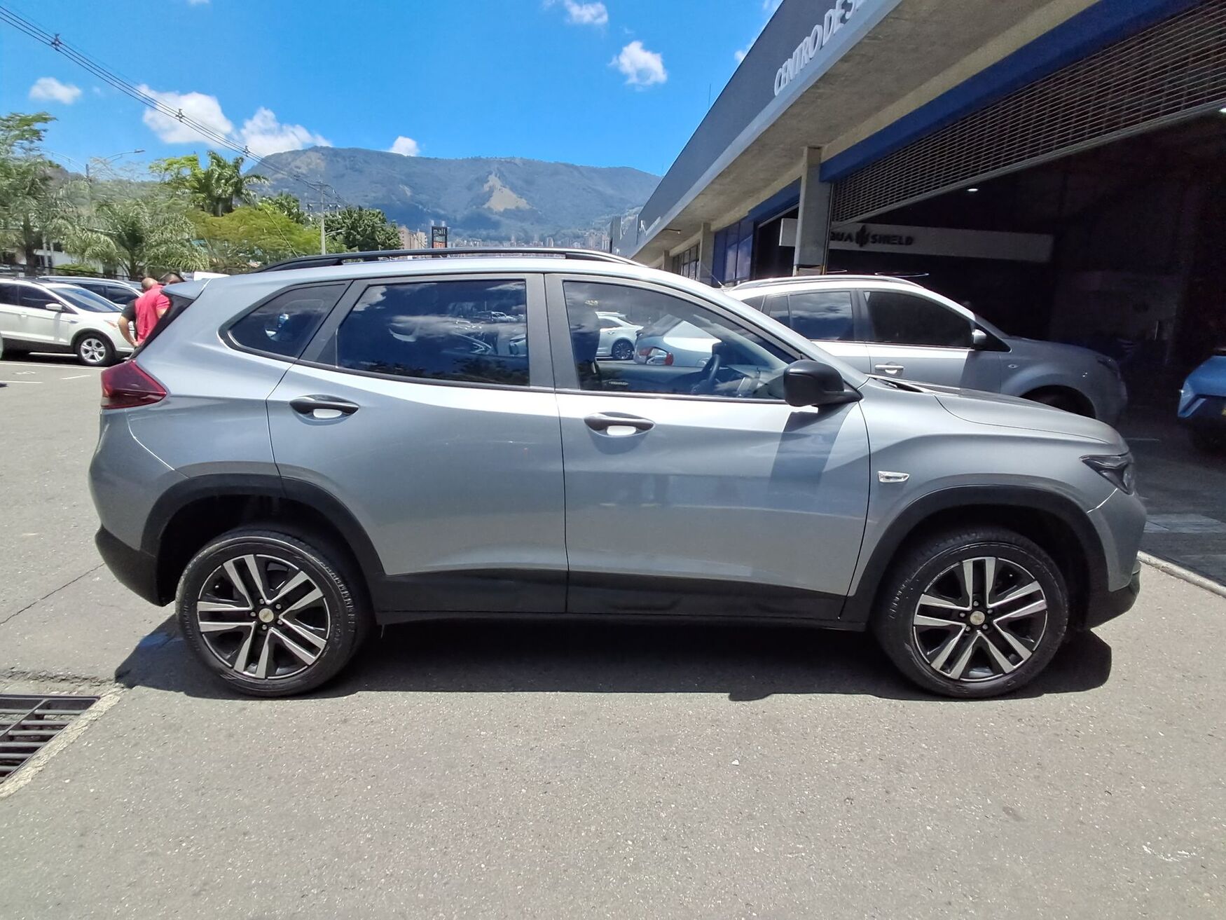 CHEVROLET TRACKER 2025