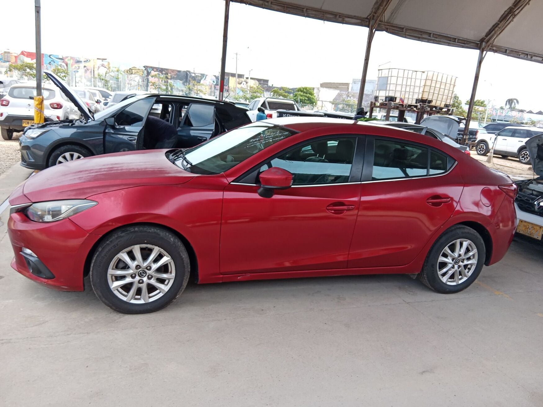 MAZDA 3 2015
