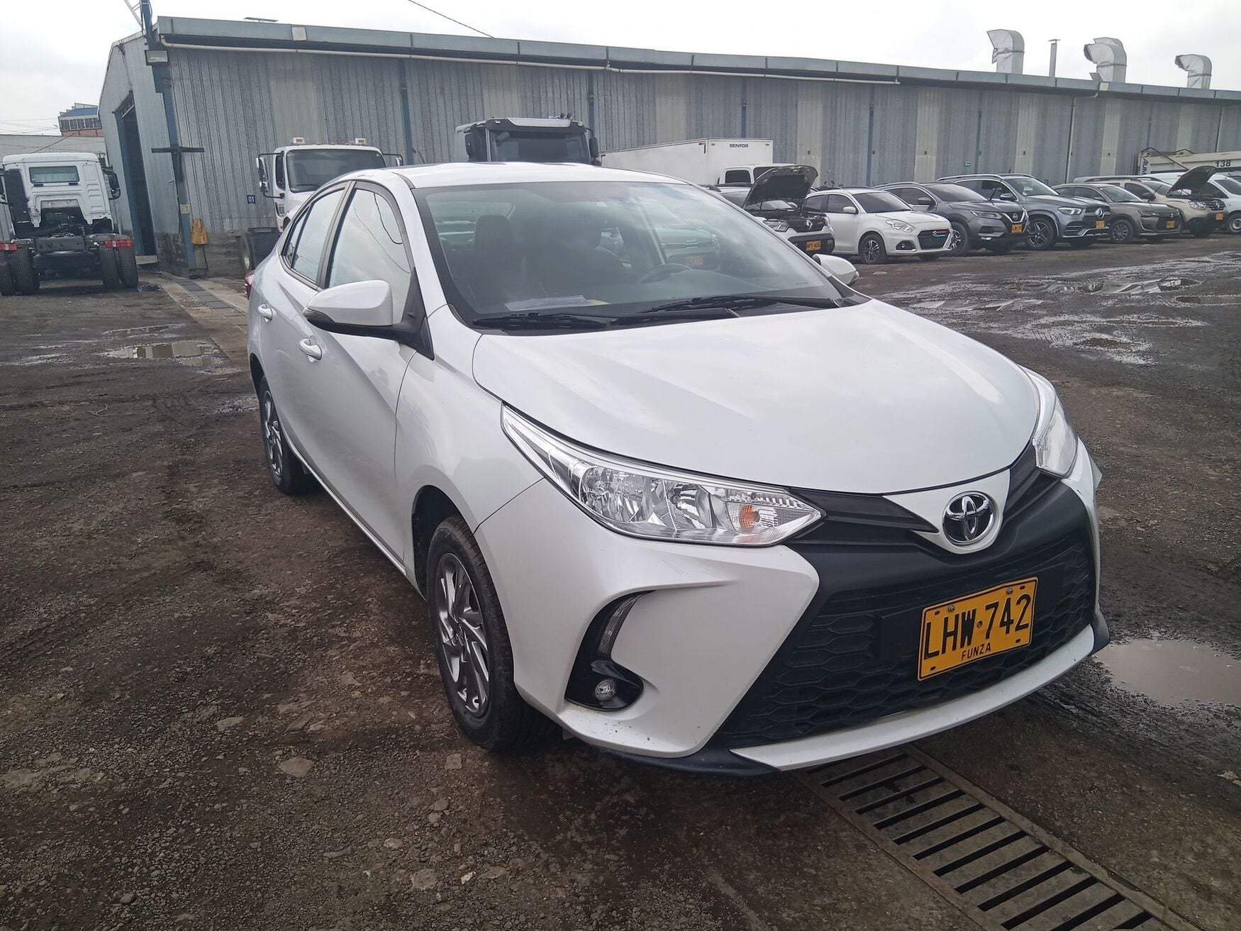 TOYOTA YARIS 2023