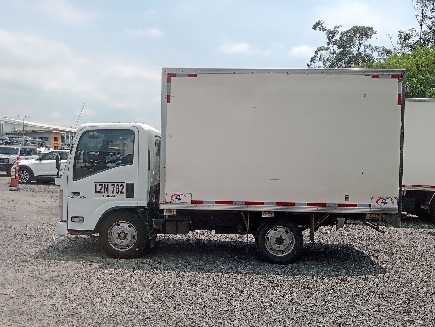 CHEVROLET NHR 2023