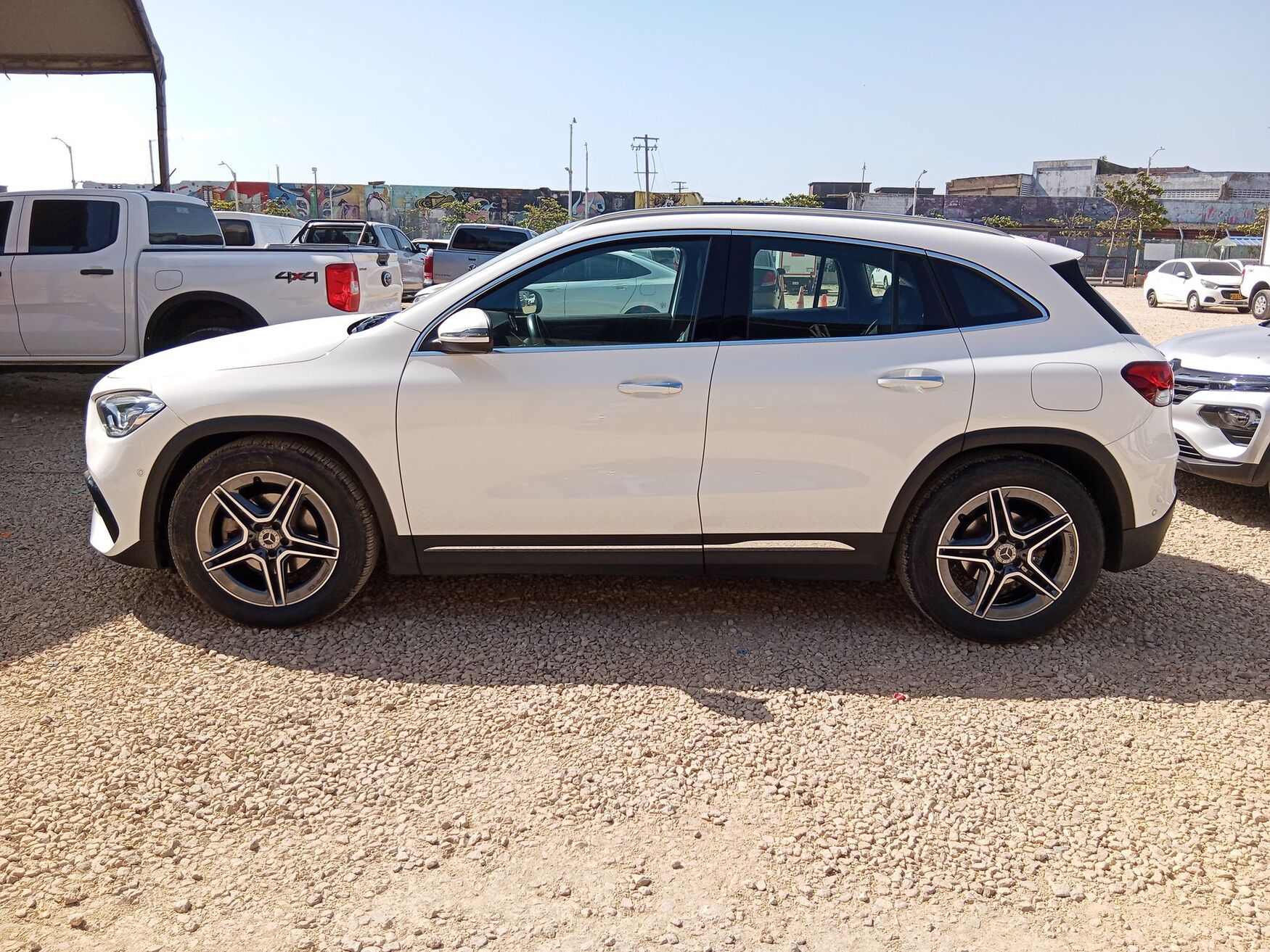 MERCEDES-BENZ GLA 200 2022