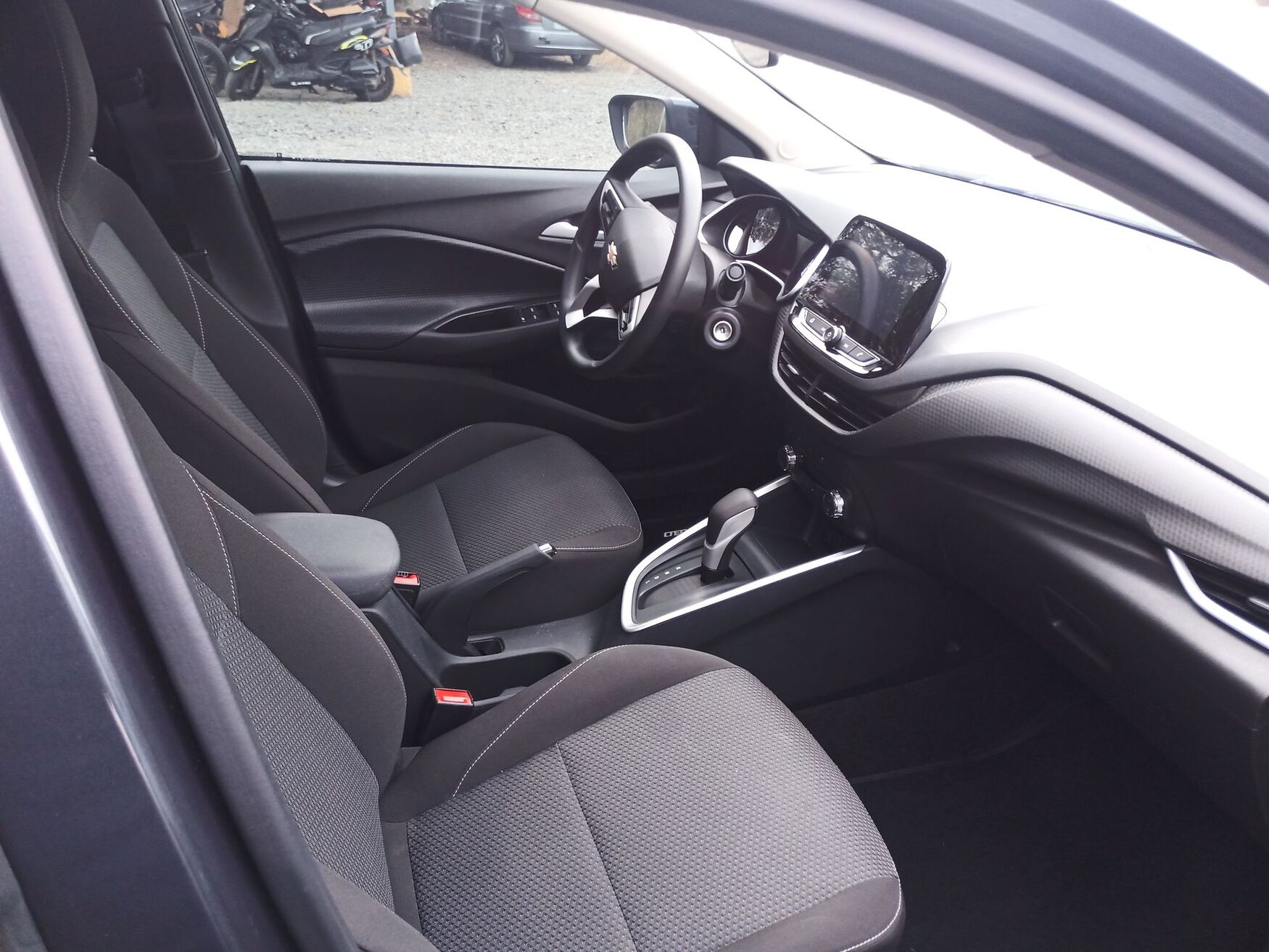 CHEVROLET ONIX 2025