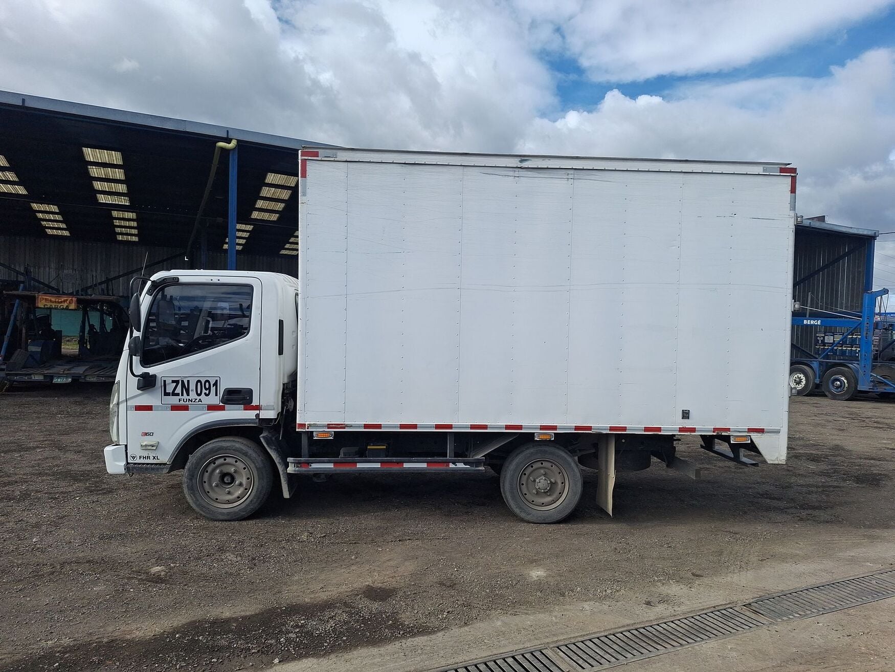 FOTON FHR 2023