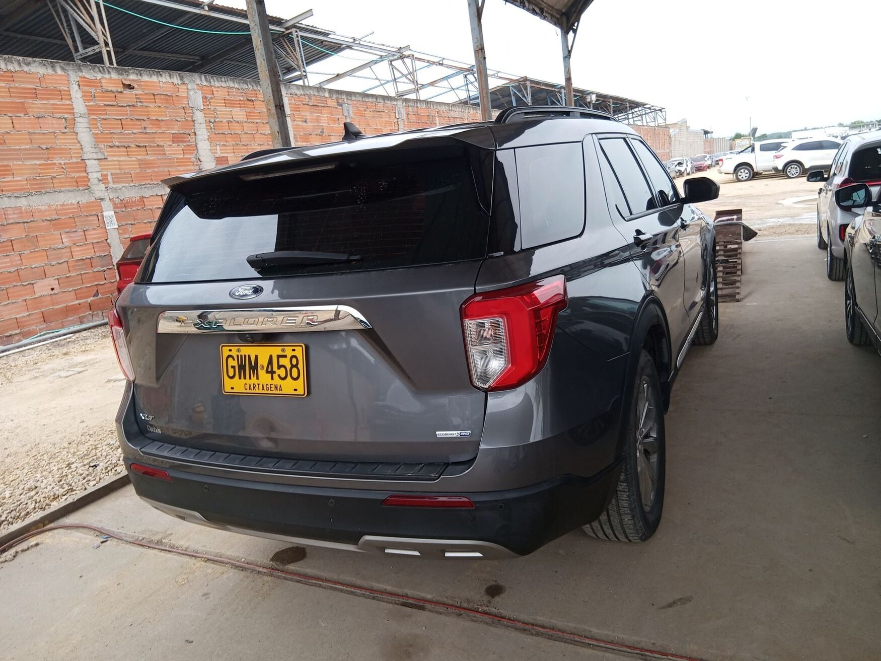 FORD EXPLORER 2021