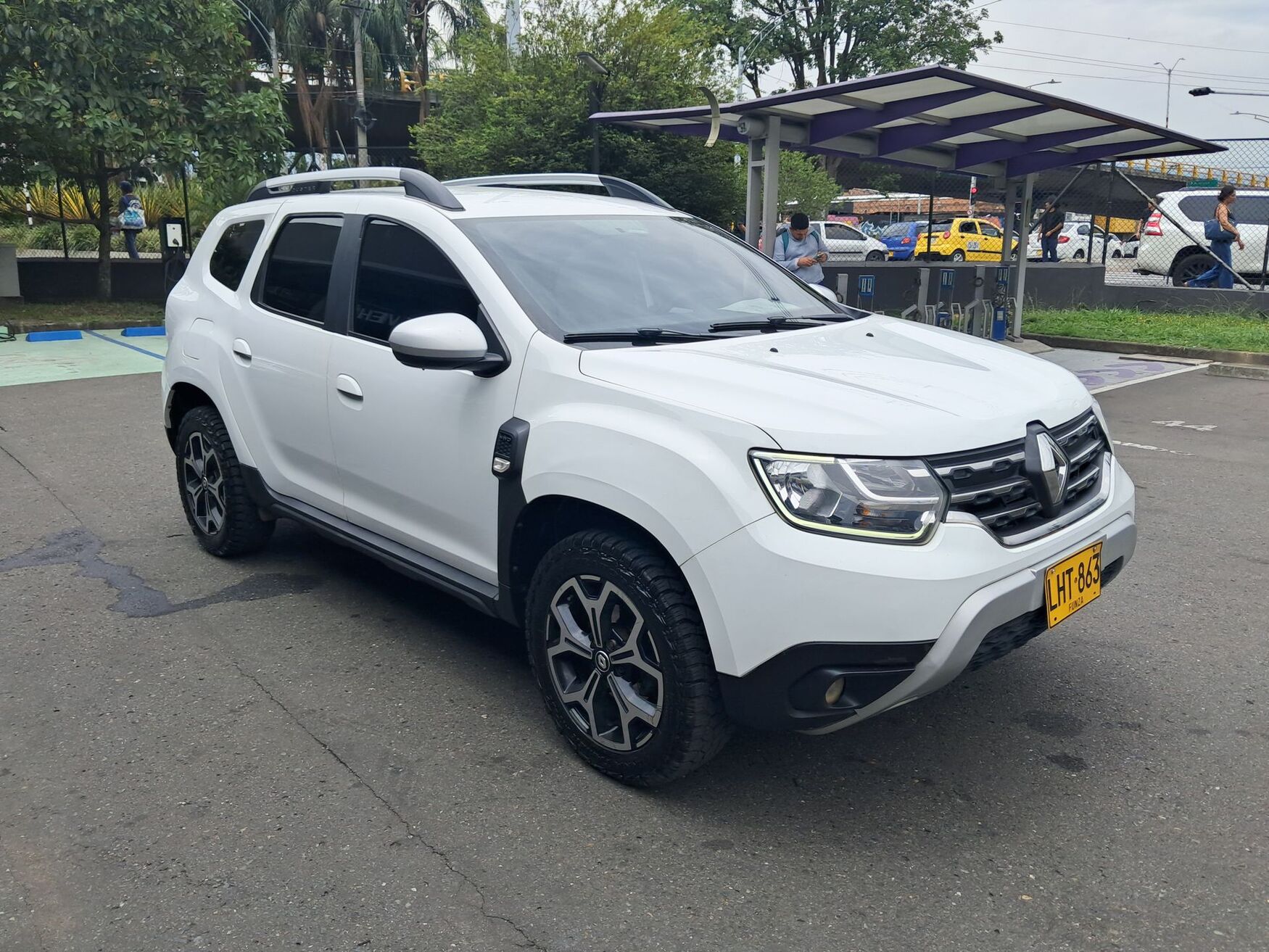 RENAULT DUSTER 2023
