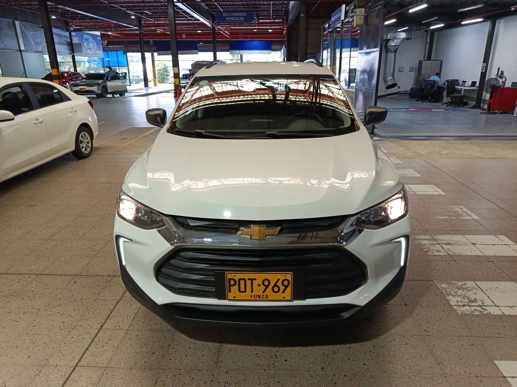 CHEVROLET TRACKER 2025
