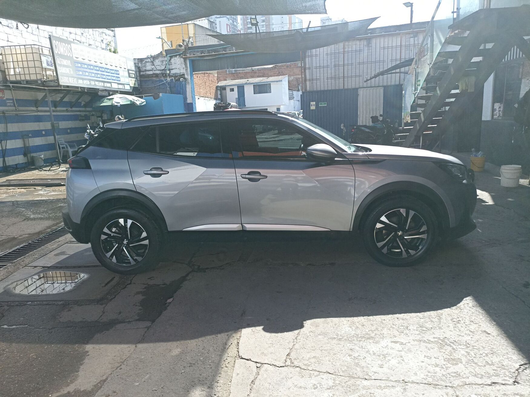 PEUGEOT 2008 2022