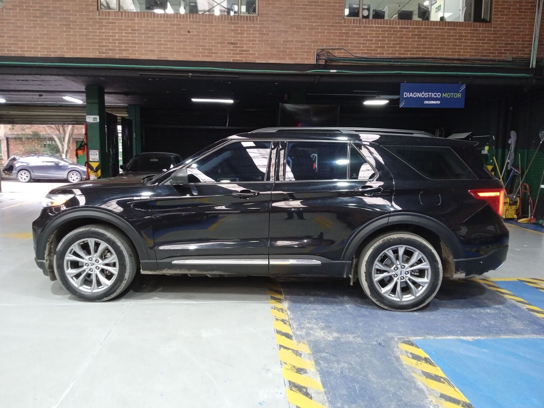 FORD EXPLORER 2022