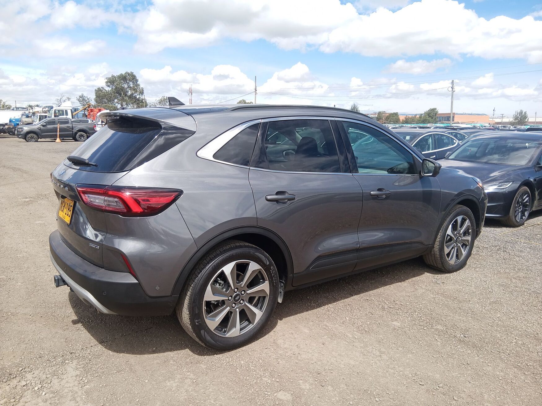FORD ESCAPE 2023