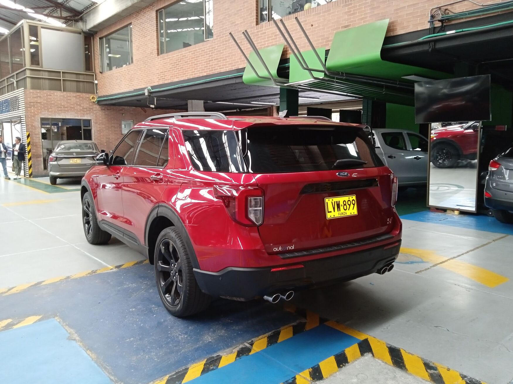 FORD EXPLORER 2023