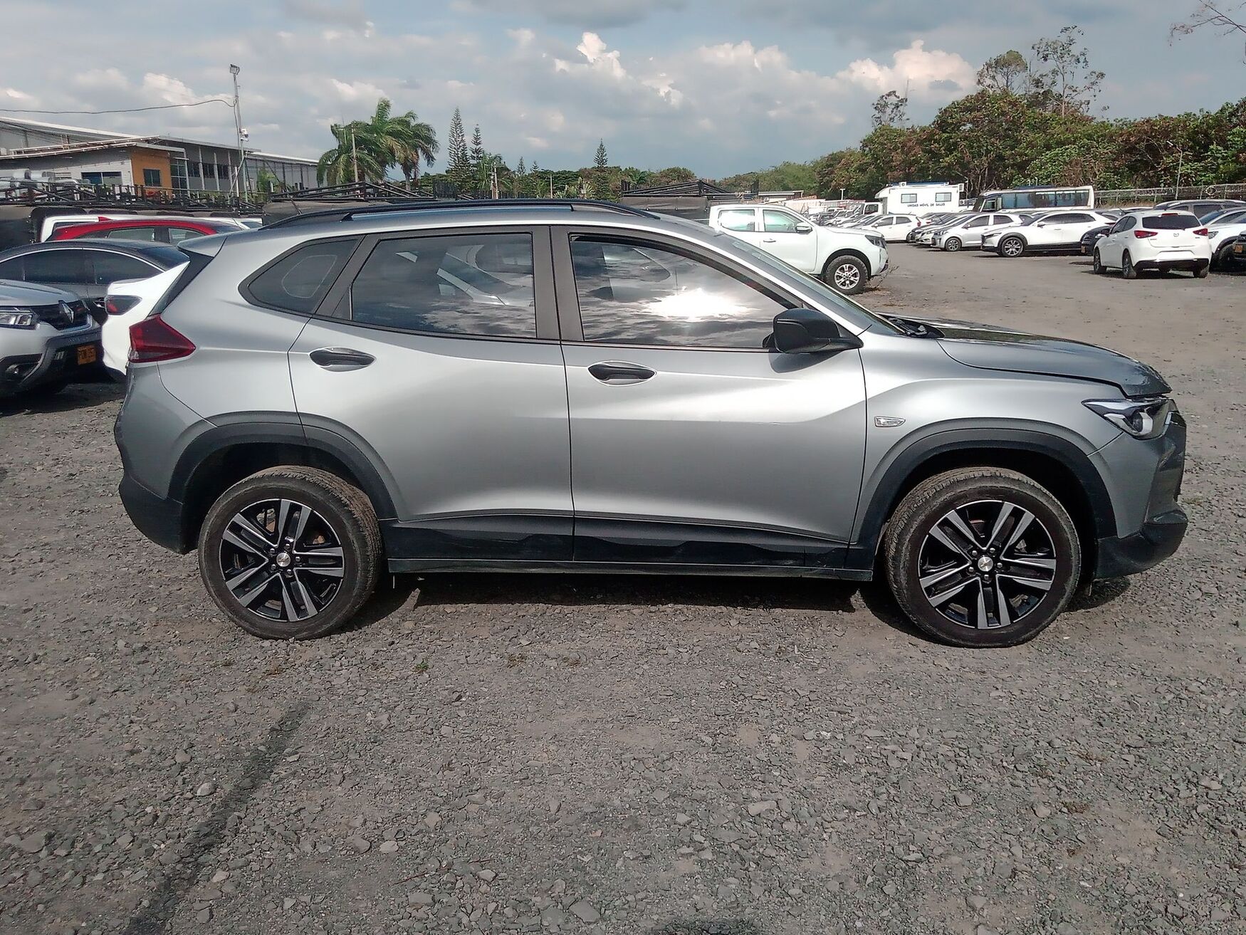 CHEVROLET TRACKER 2025