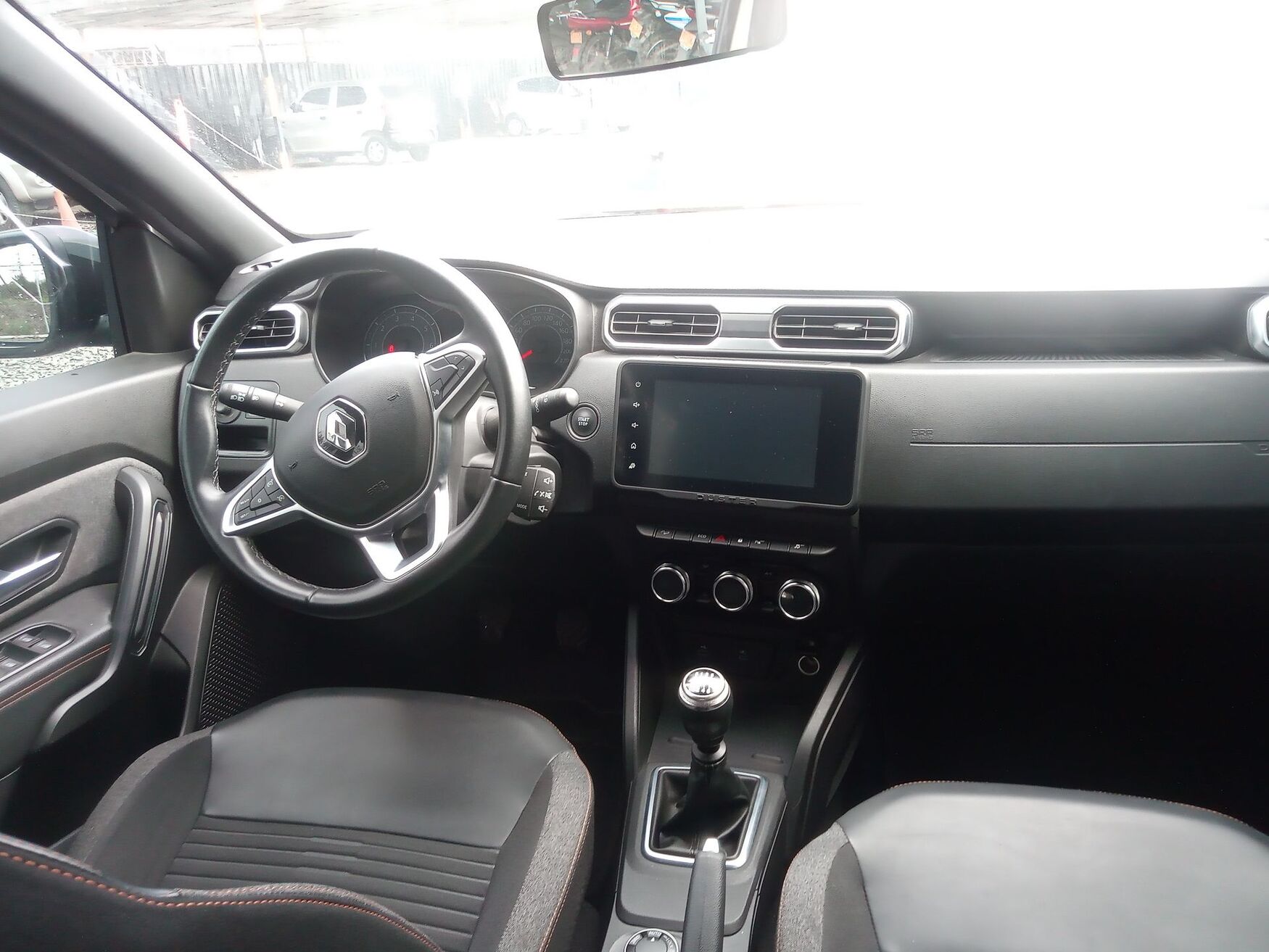 RENAULT DUSTER 2026