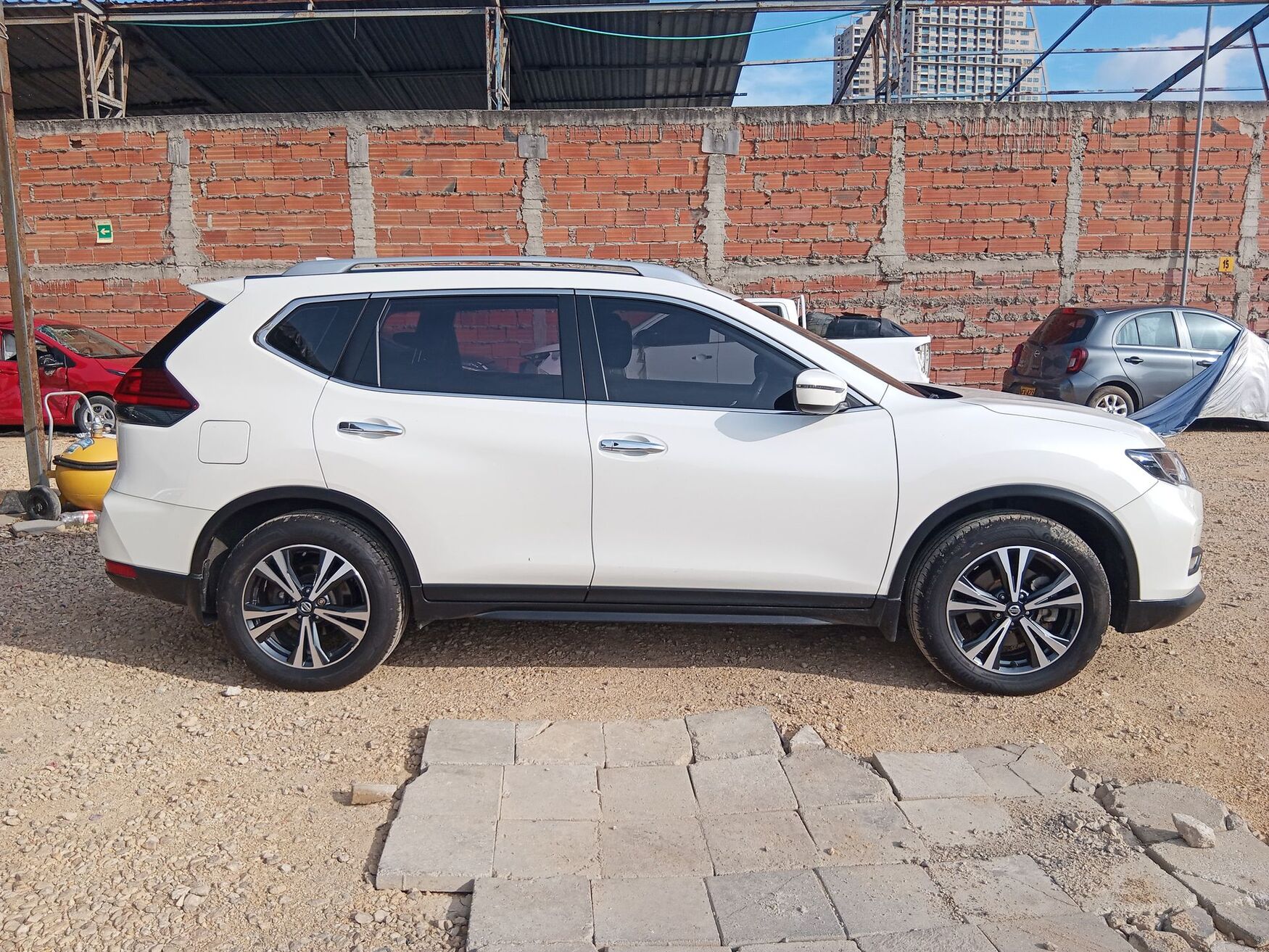NISSAN X-TRAIL 2022