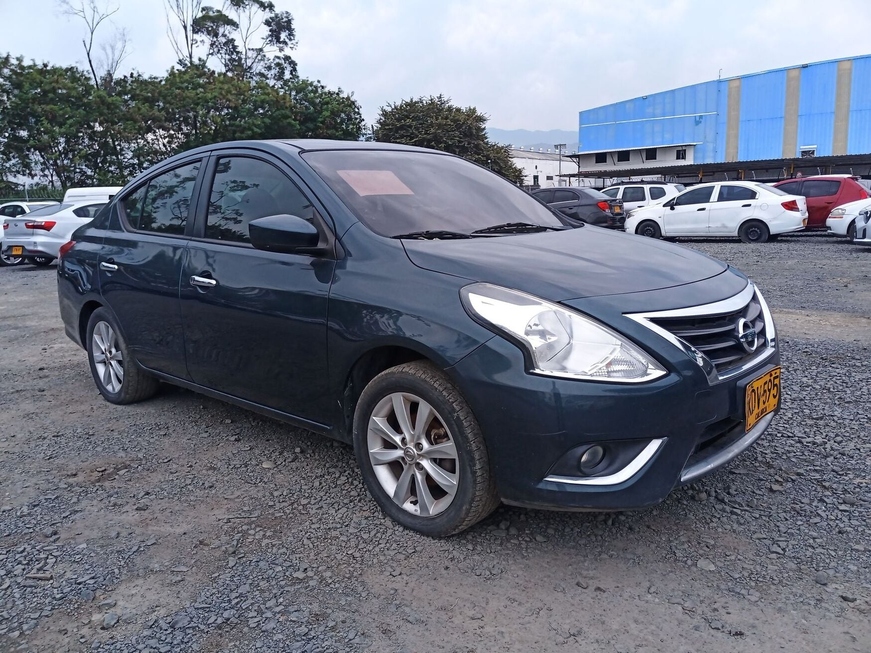 NISSAN VERSA 2016