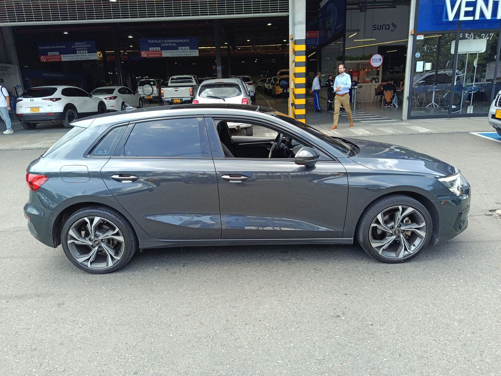 AUDI A3 2024