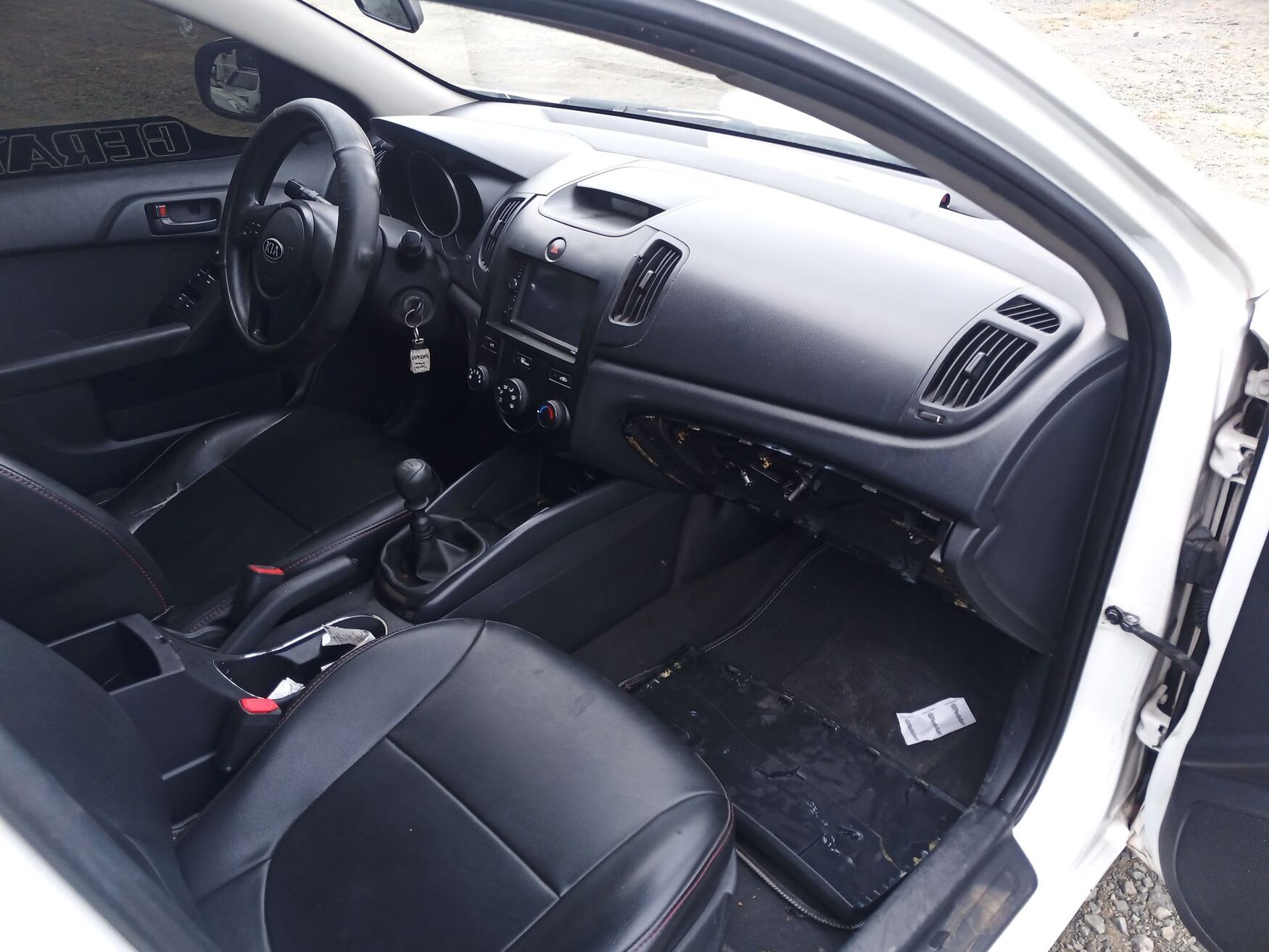 KIA CERATOFORTE 2012