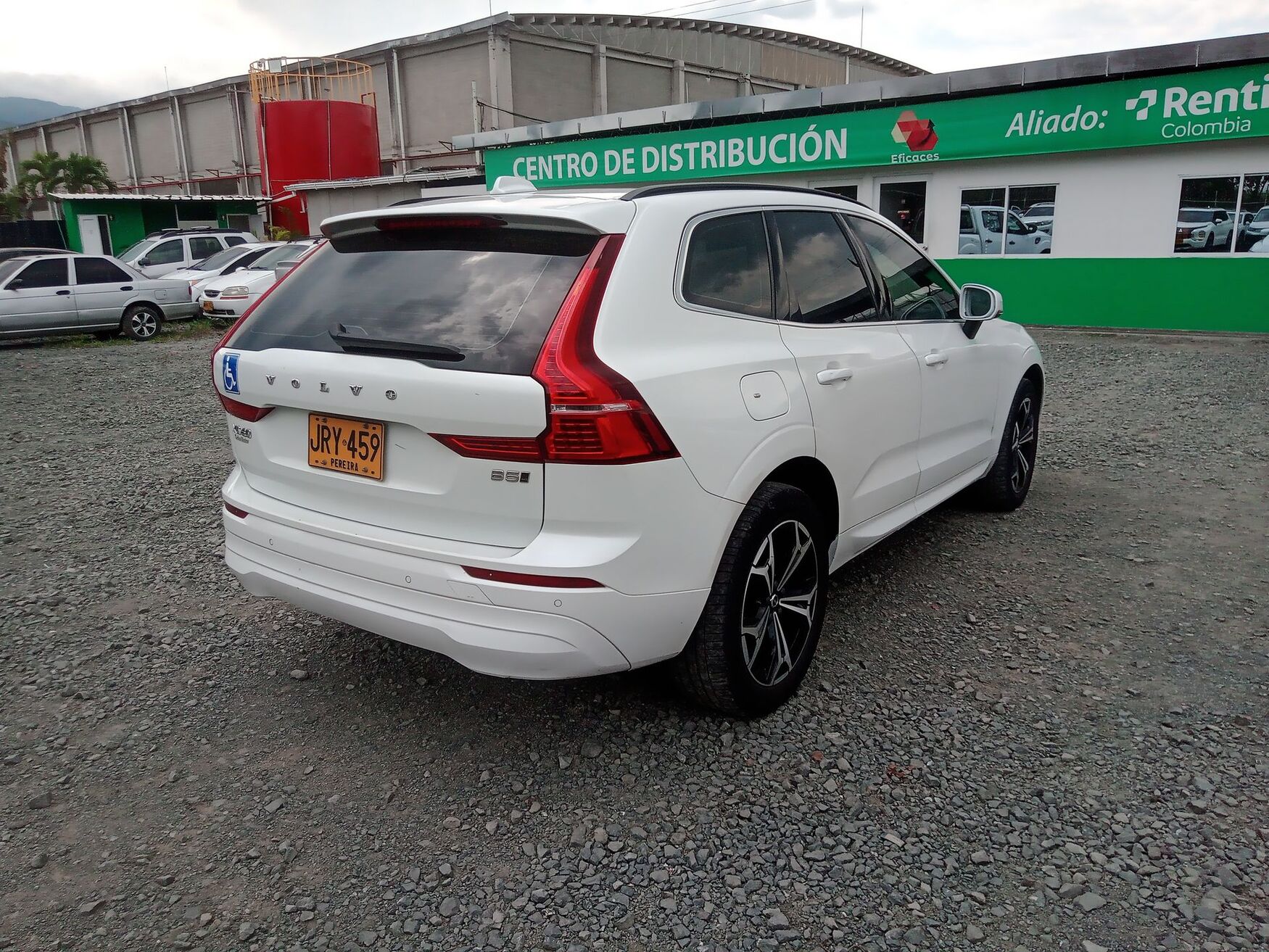 VOLVO XC60 2022