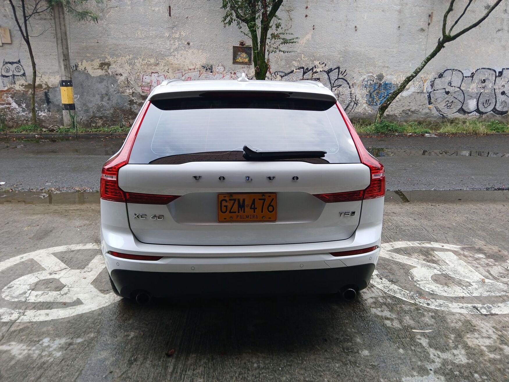 VOLVO XC60 2021