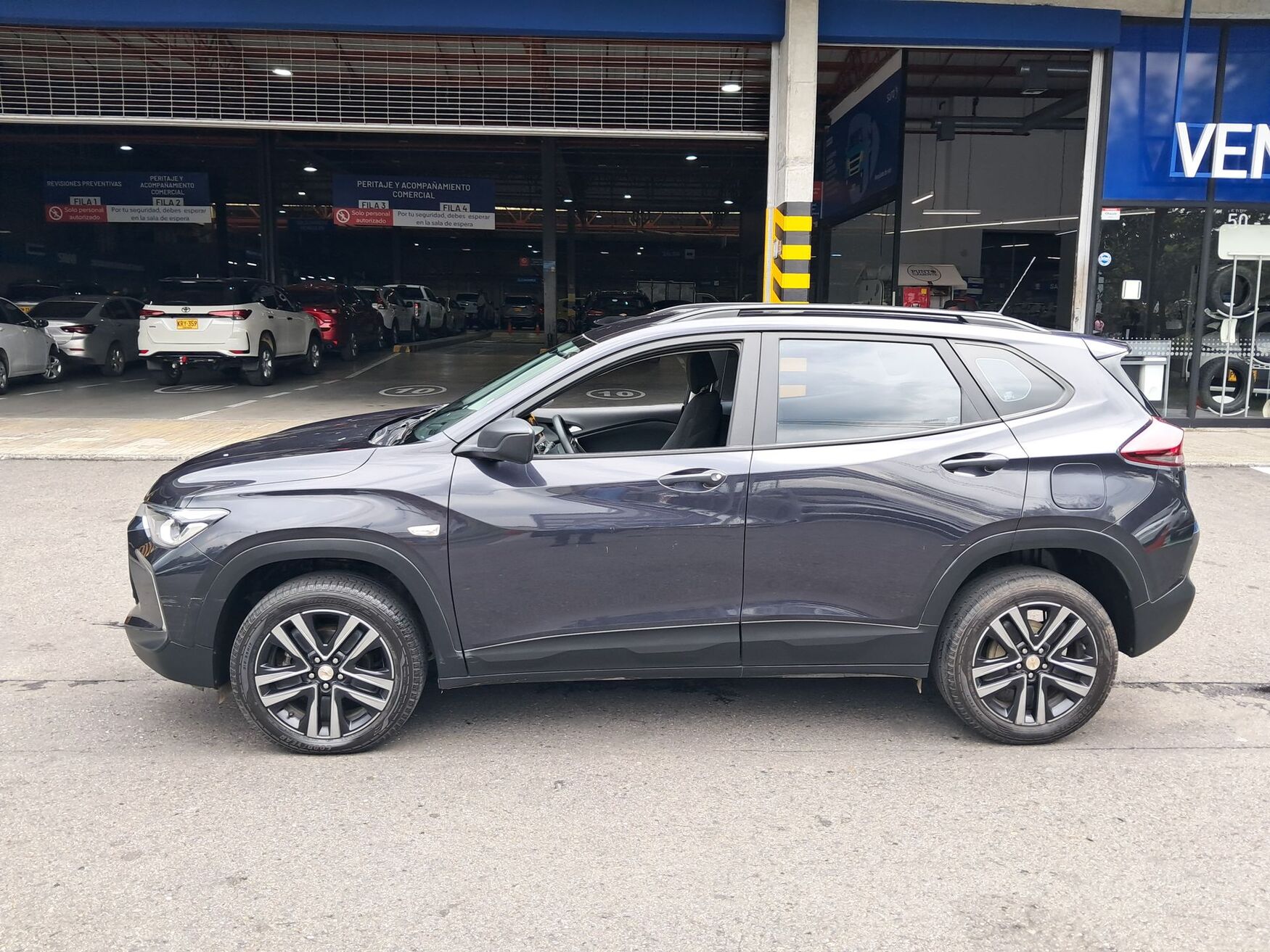 CHEVROLET TRACKER 2025
