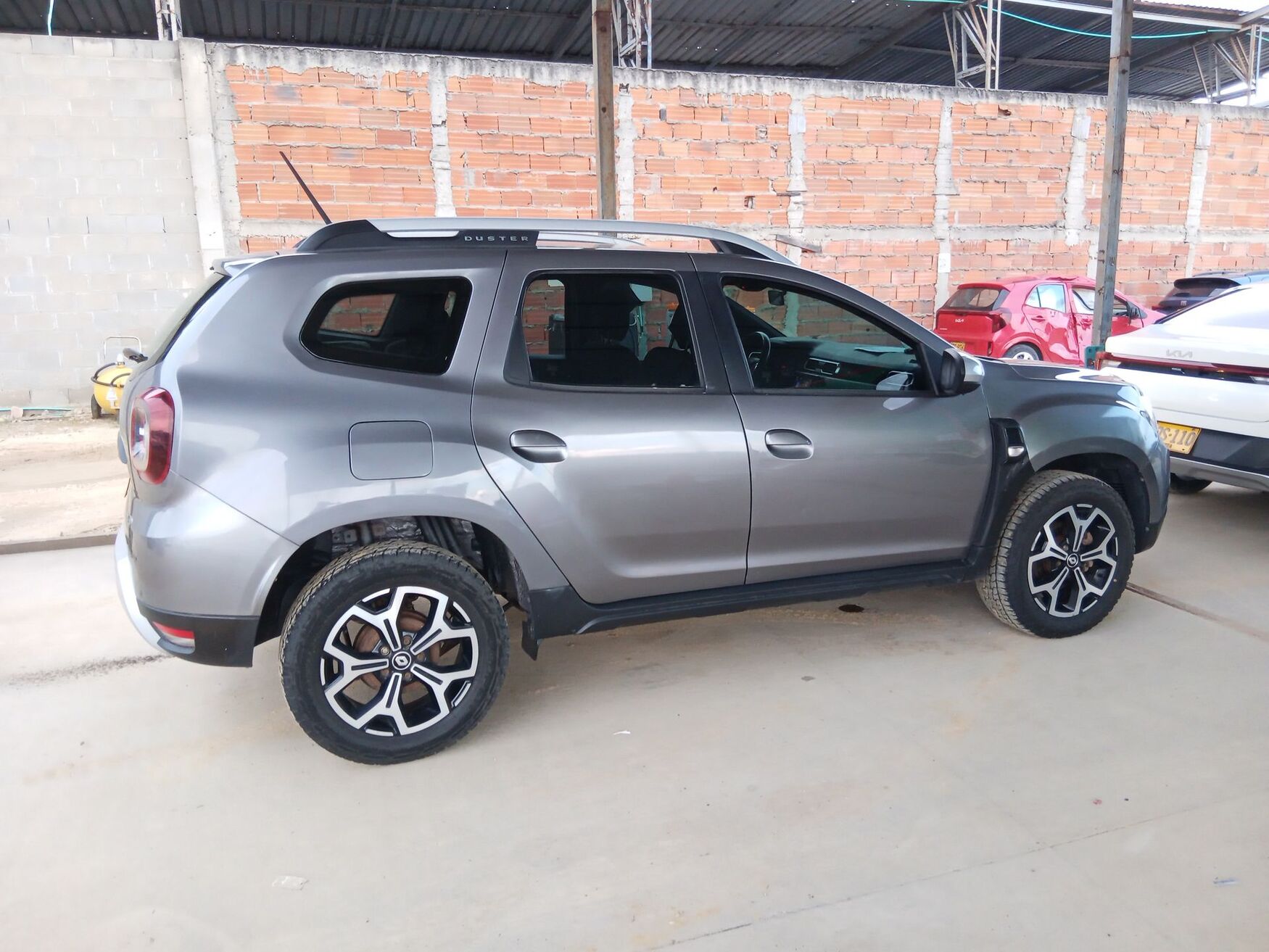 RENAULT DUSTER 2022