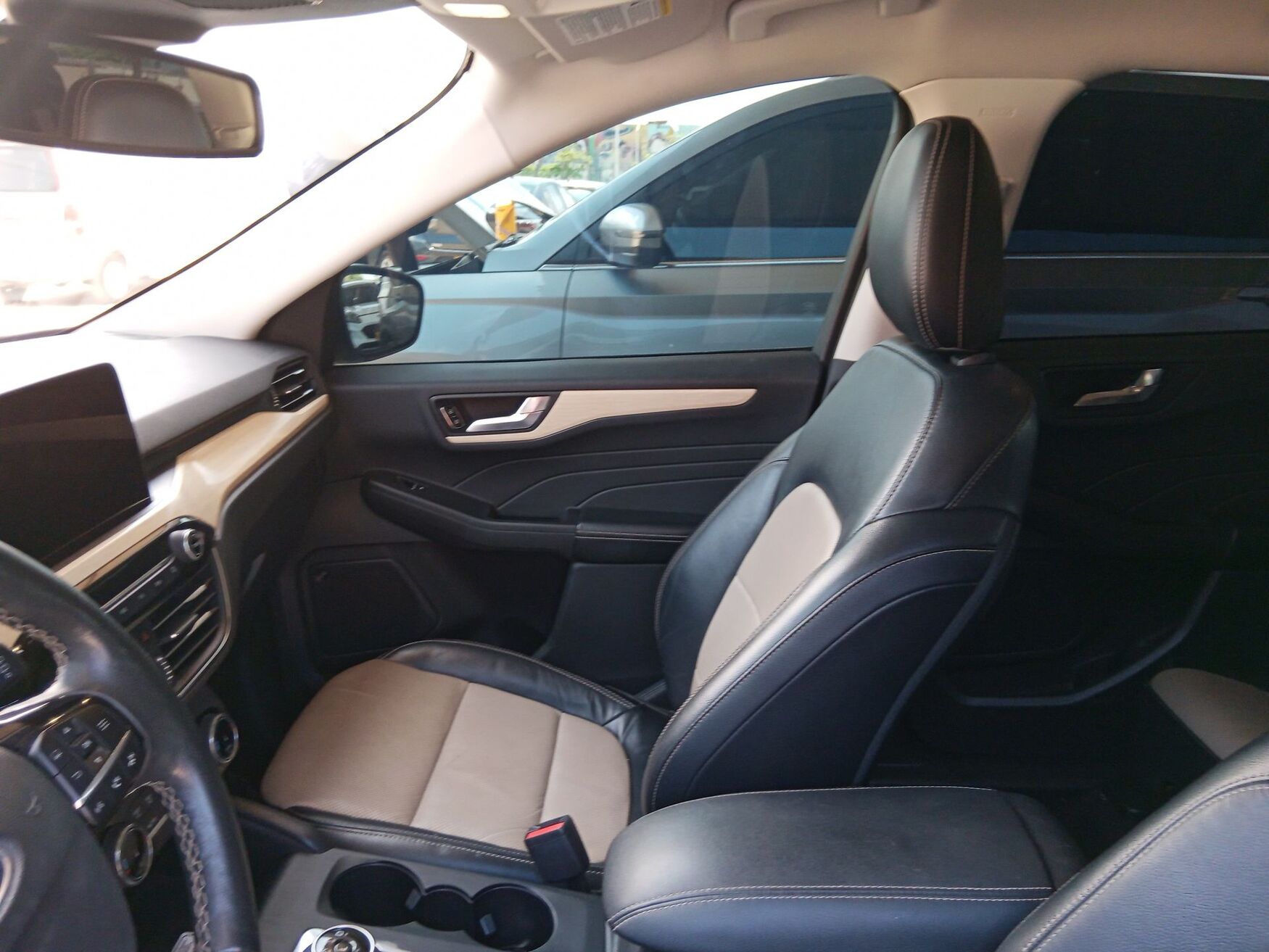FORD ESCAPE 2022