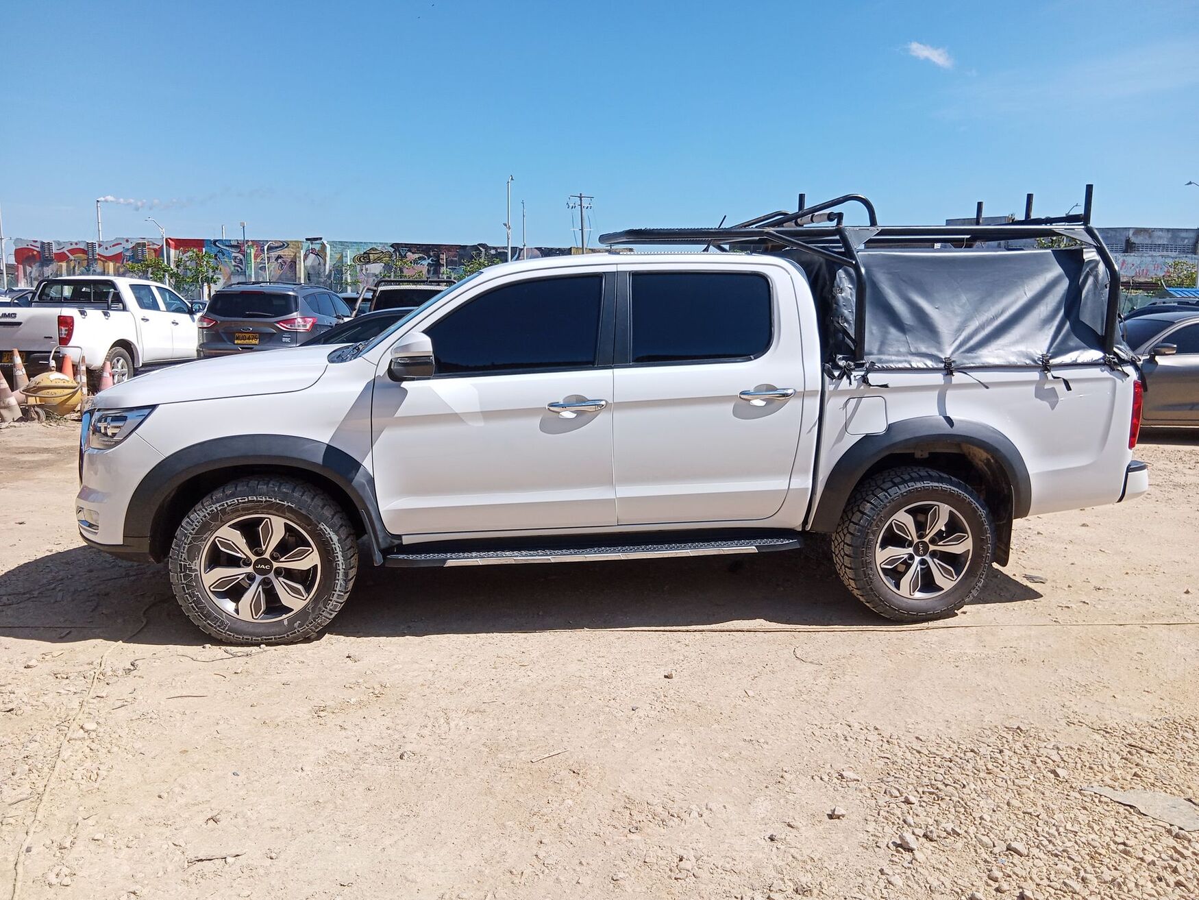 JAC JT8 2025