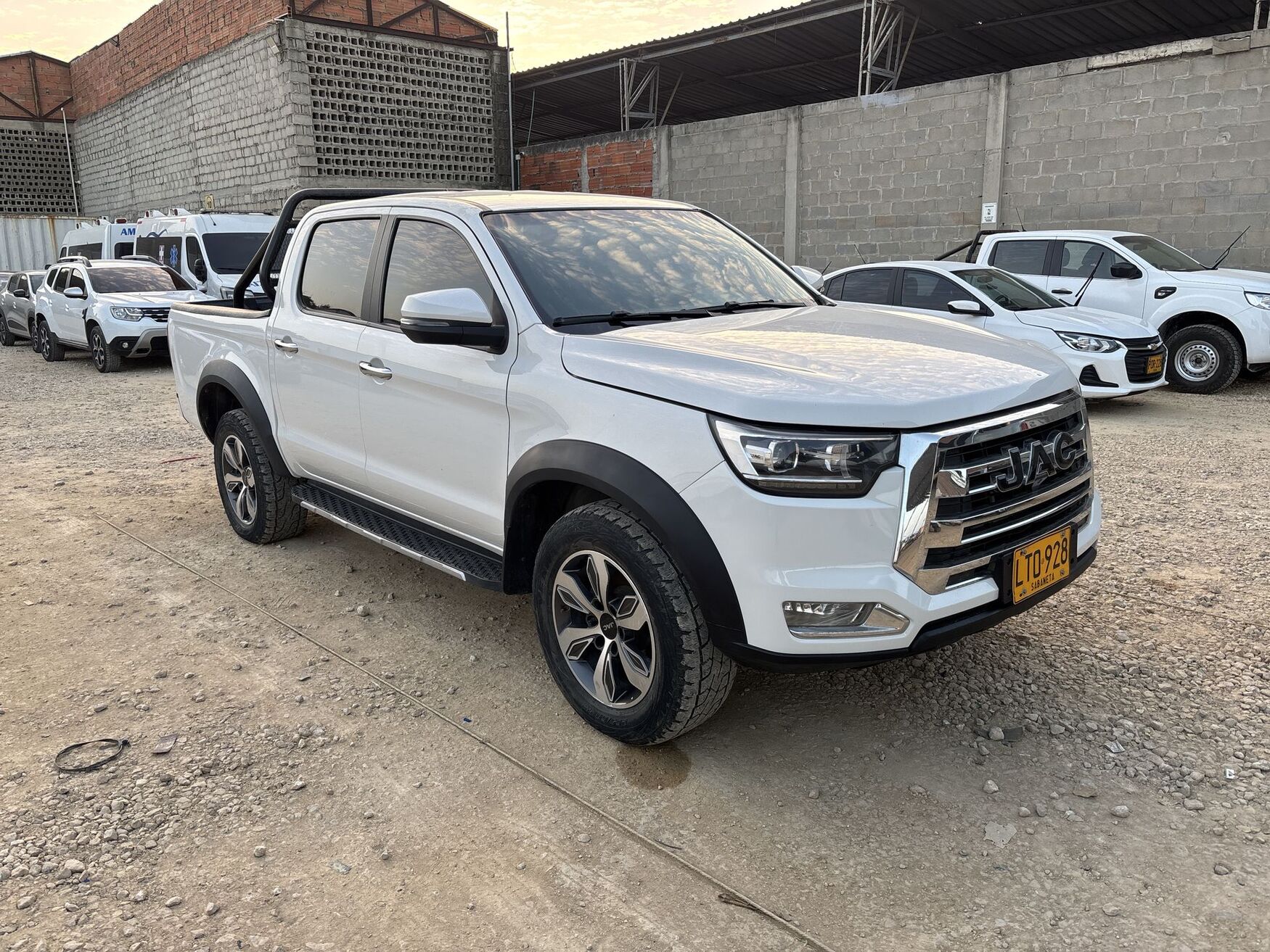 JAC JT8 2024