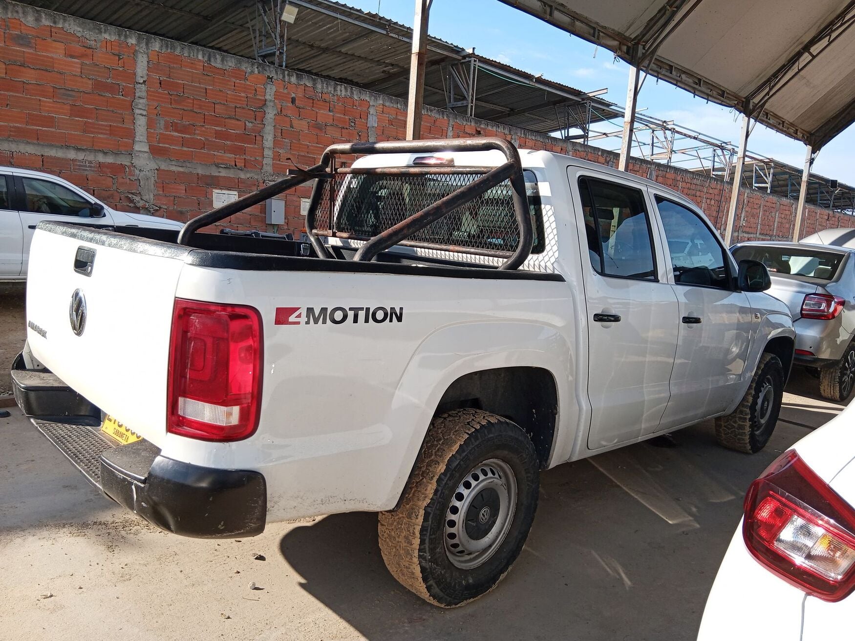 VOLKSWAGEN AMAROK 2023