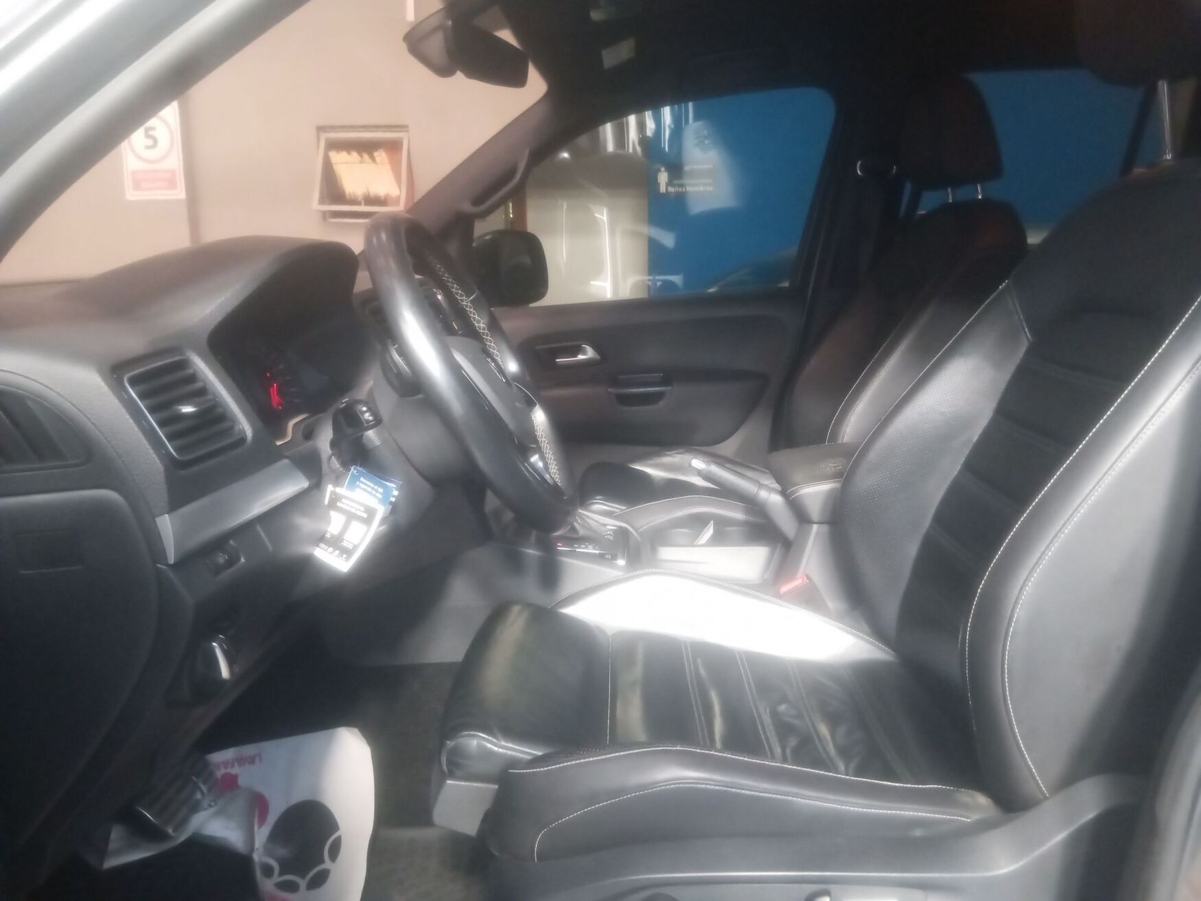 VOLKSWAGEN AMAROK 2021