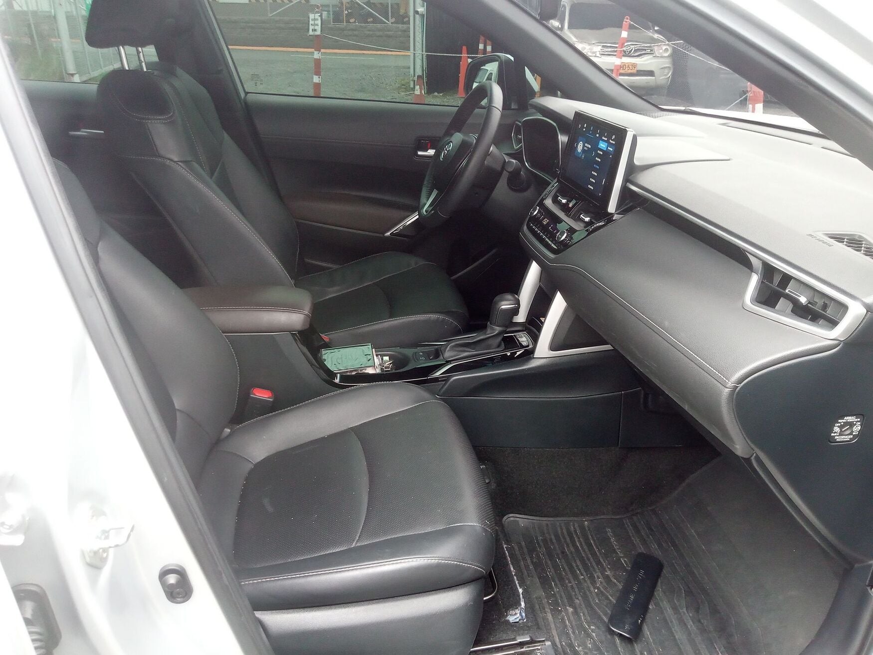 TOYOTA COROLLA CROSS 2025