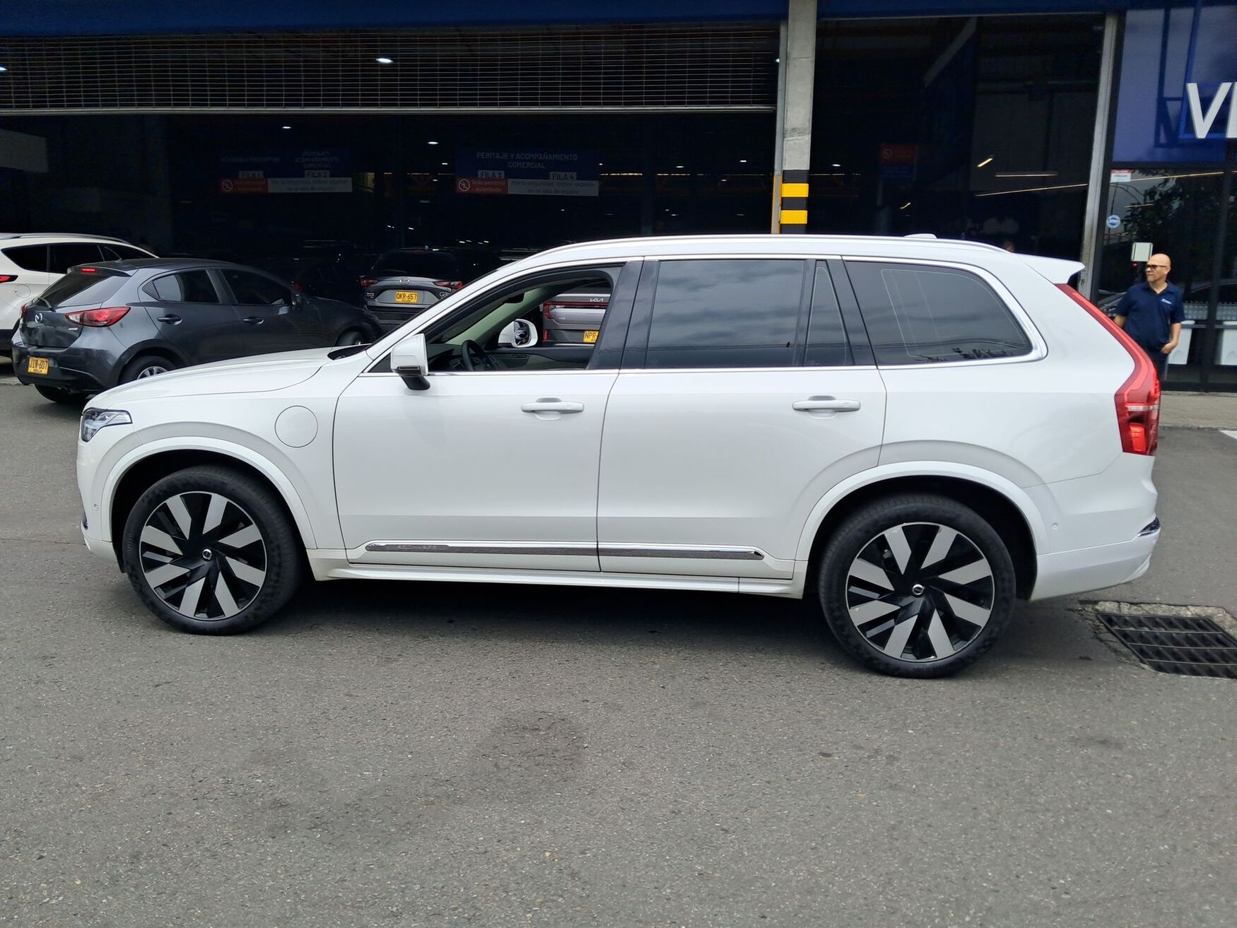 VOLVO XC90 2024