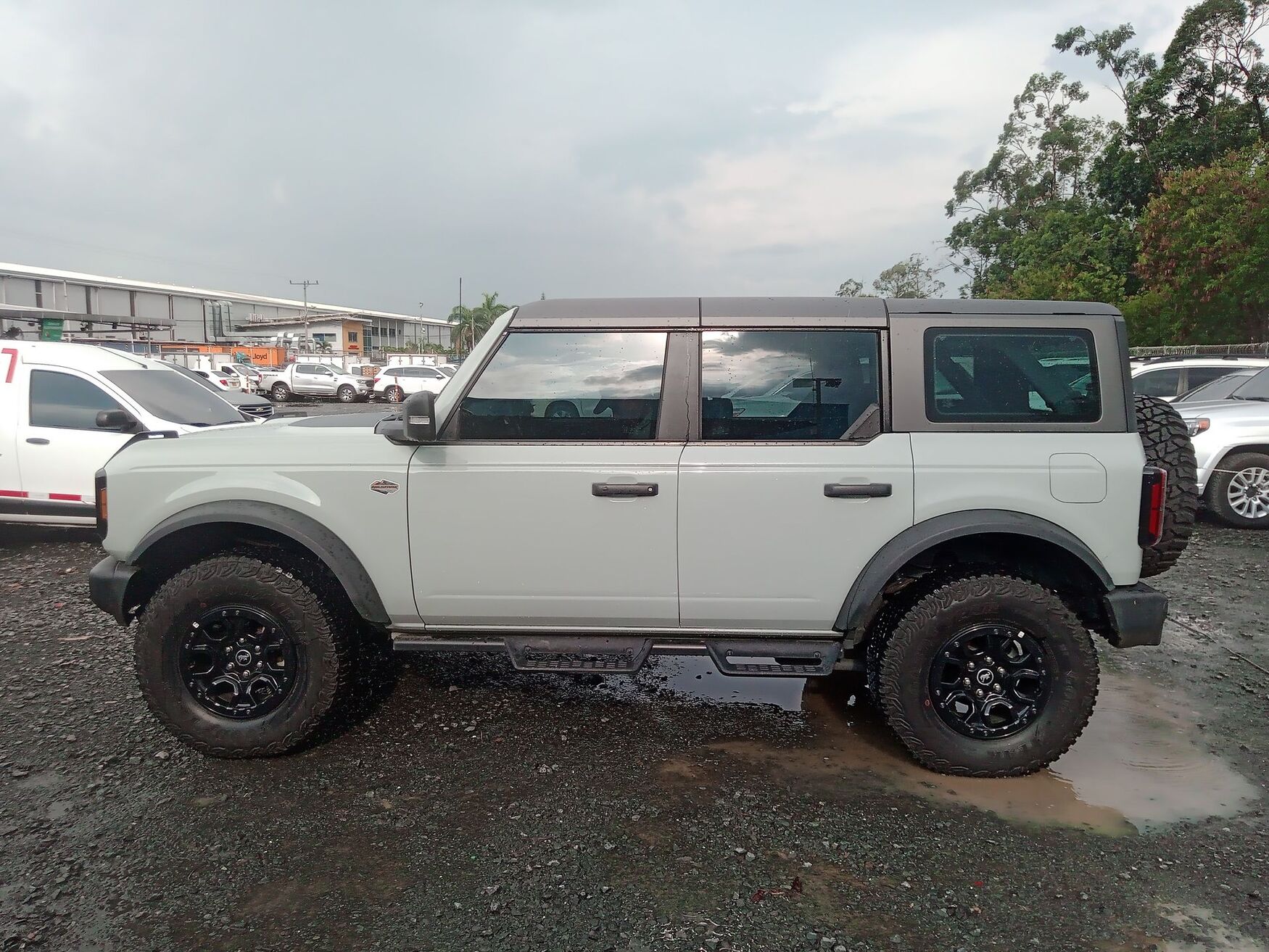 FORD BRONCO 2024