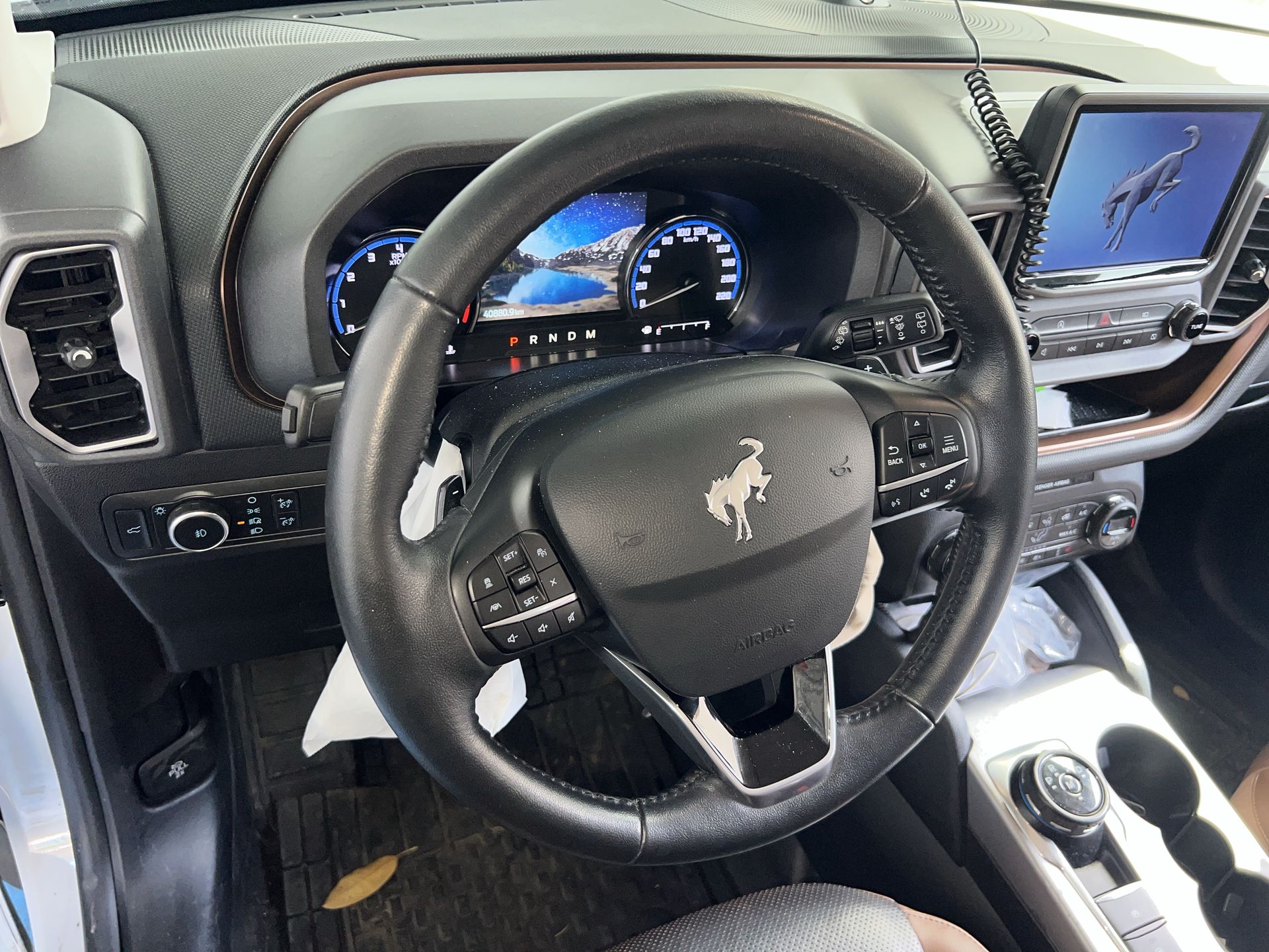 FORD BRONCO 2021