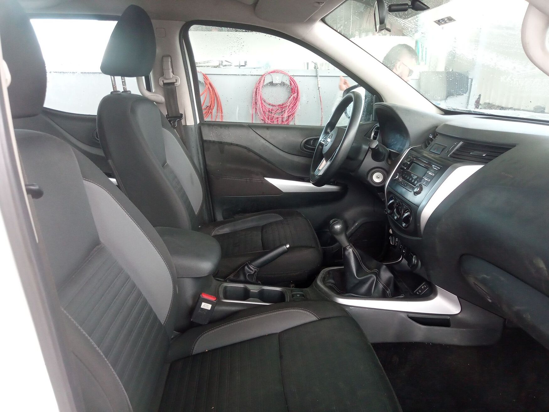 NISSAN FRONTIER 2025