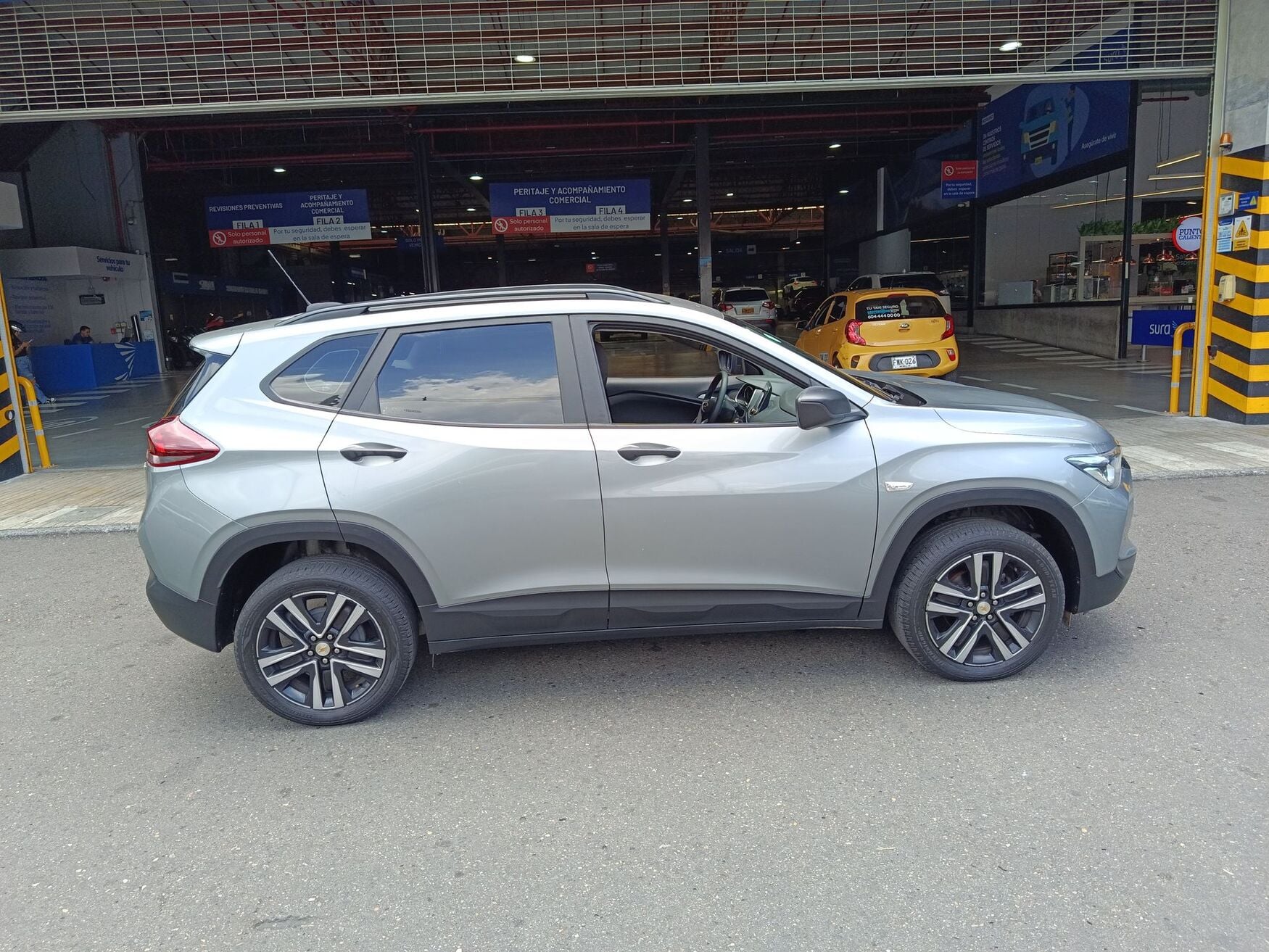 CHEVROLET TRACKER 2025