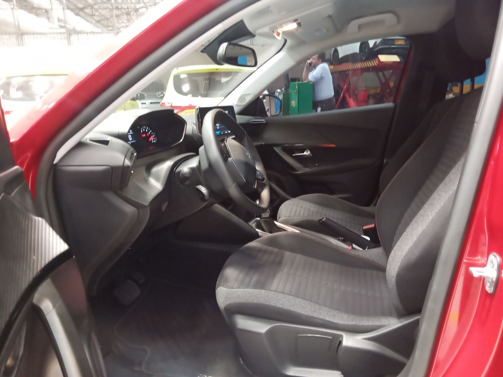 PEUGEOT 2008 2022