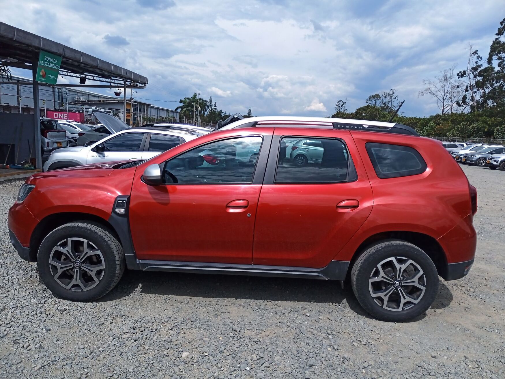 RENAULT DUSTER 2022