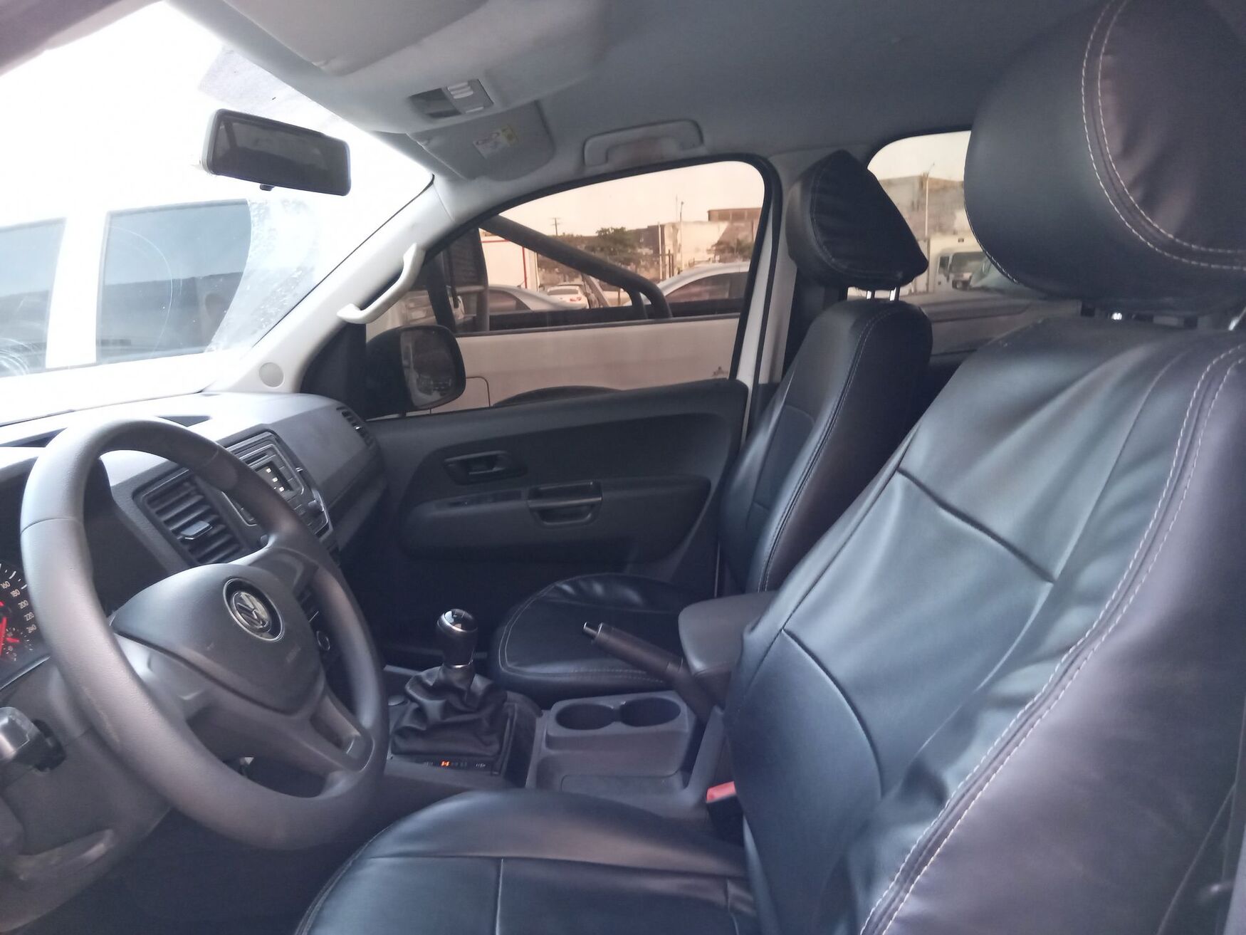 VOLKSWAGEN AMAROK 2023