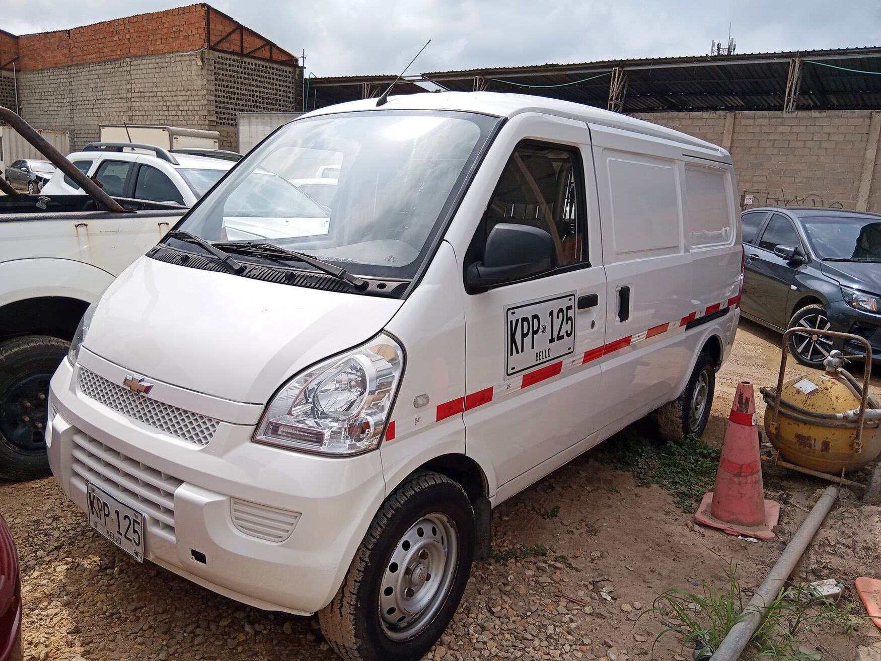 CHEVROLET N300 2021
