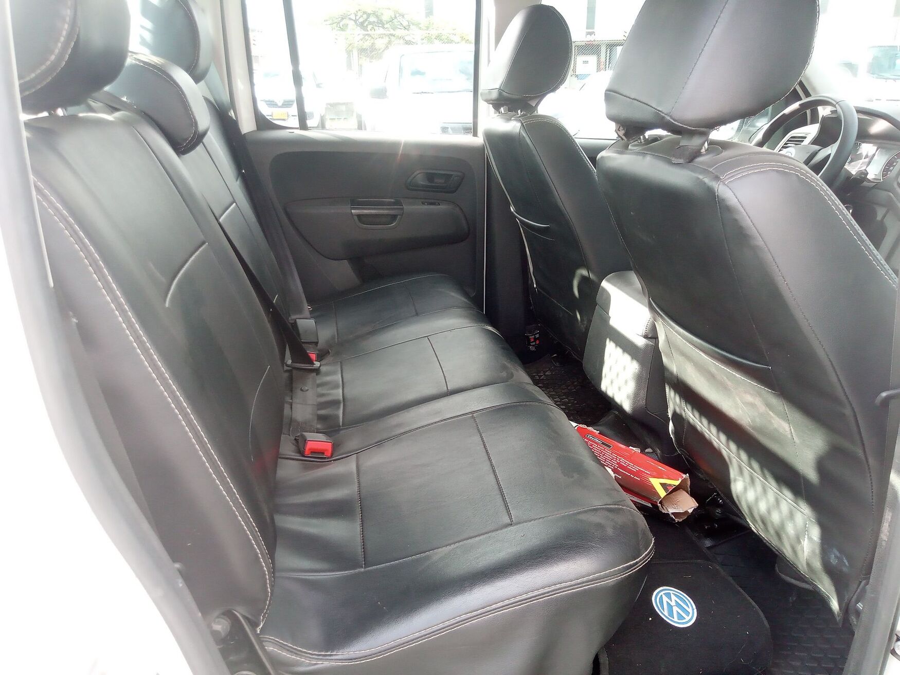 VOLKSWAGEN AMAROK 2023